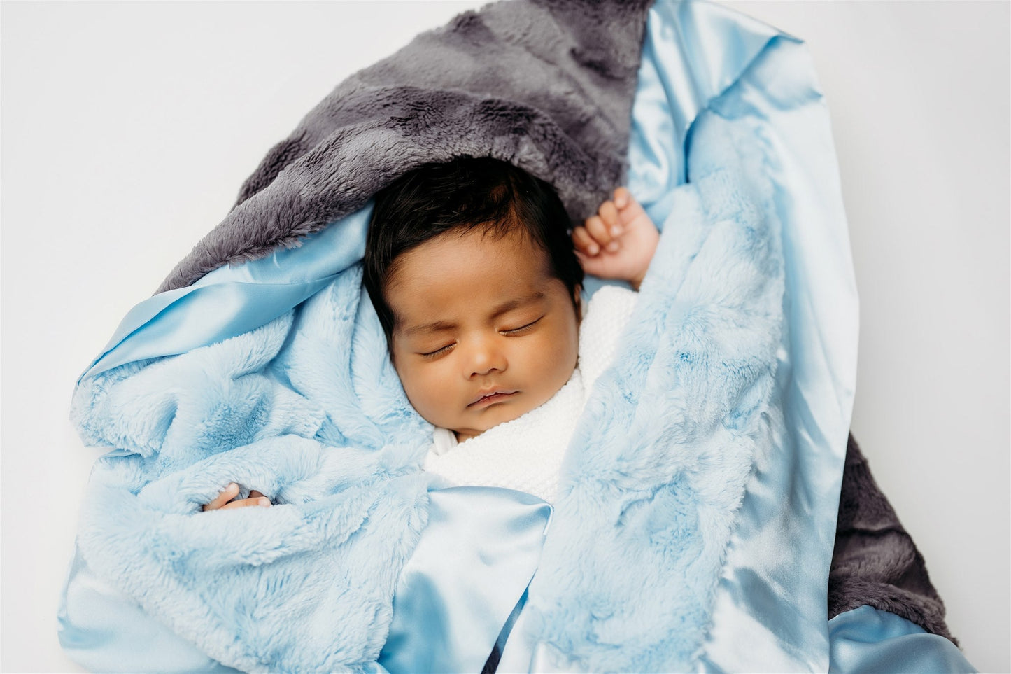 Storm Cloud | Luxe Cuddle Blanket