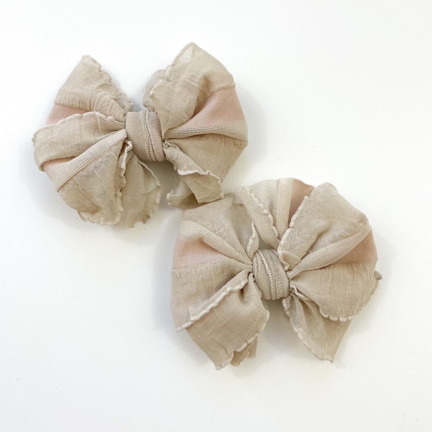 Ruffle Clip | Champagne