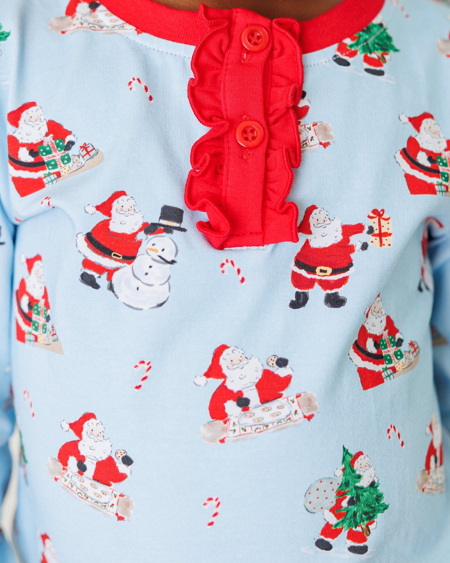 Here Comes Santa Claus Noelle LS Set