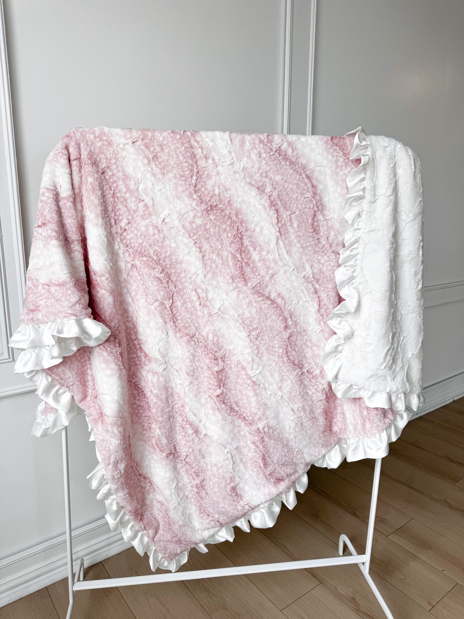 Tilly's Thread Co Cuddle Blanket - Thumbnail 4