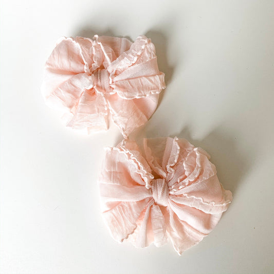 Peachy Keen Piggy Ruffle Clip