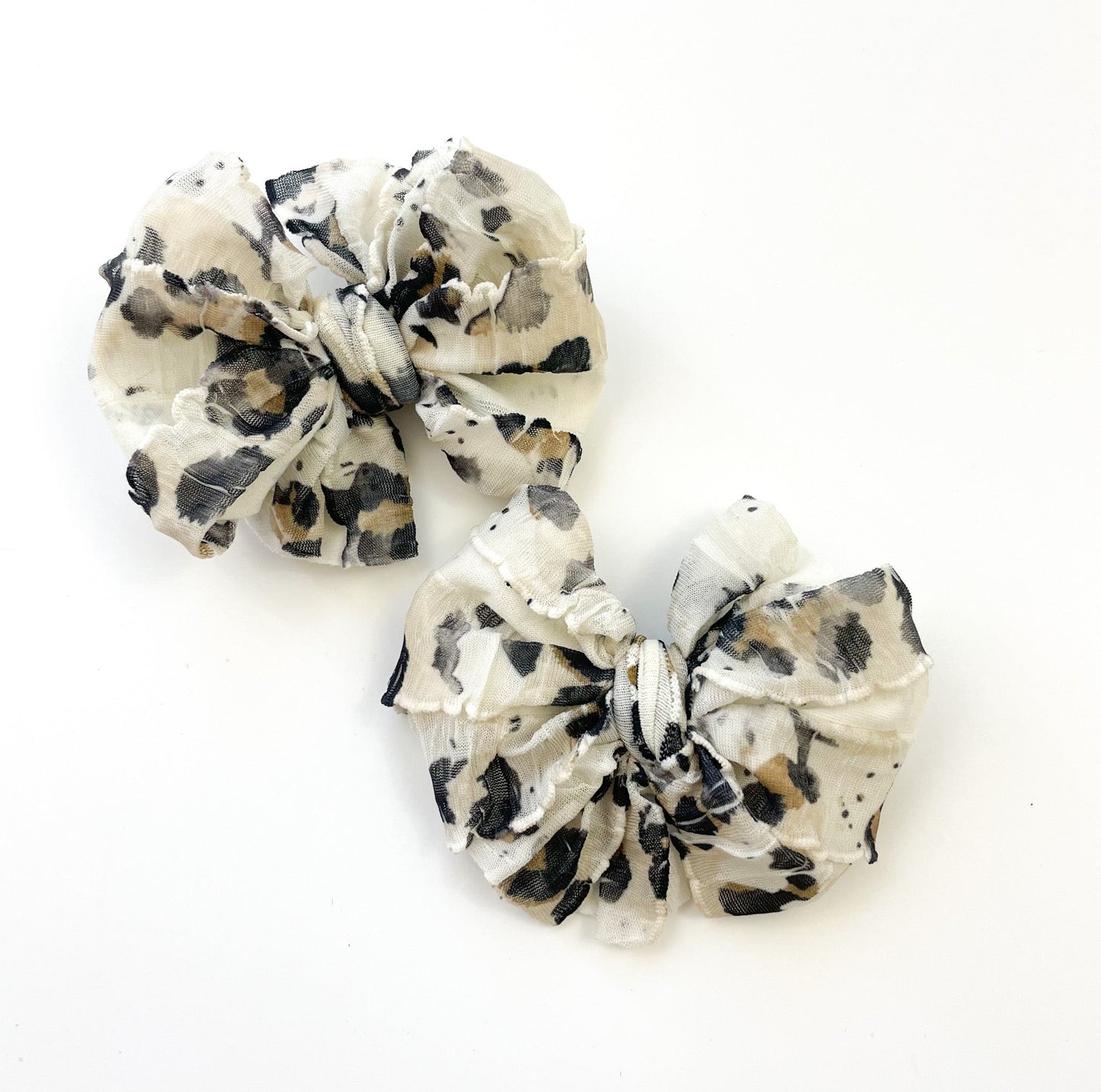 Ruffle Clip | Leopard White