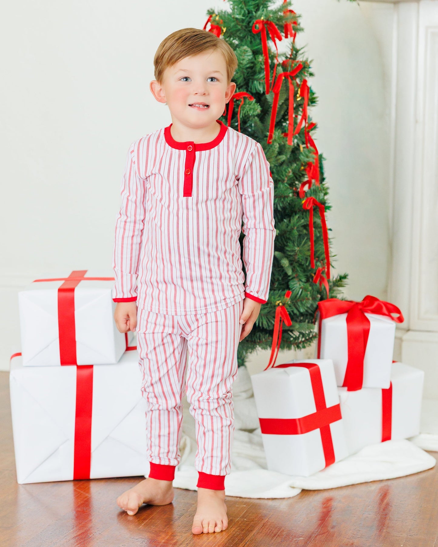 Merry Moments Nicholas LS Set
