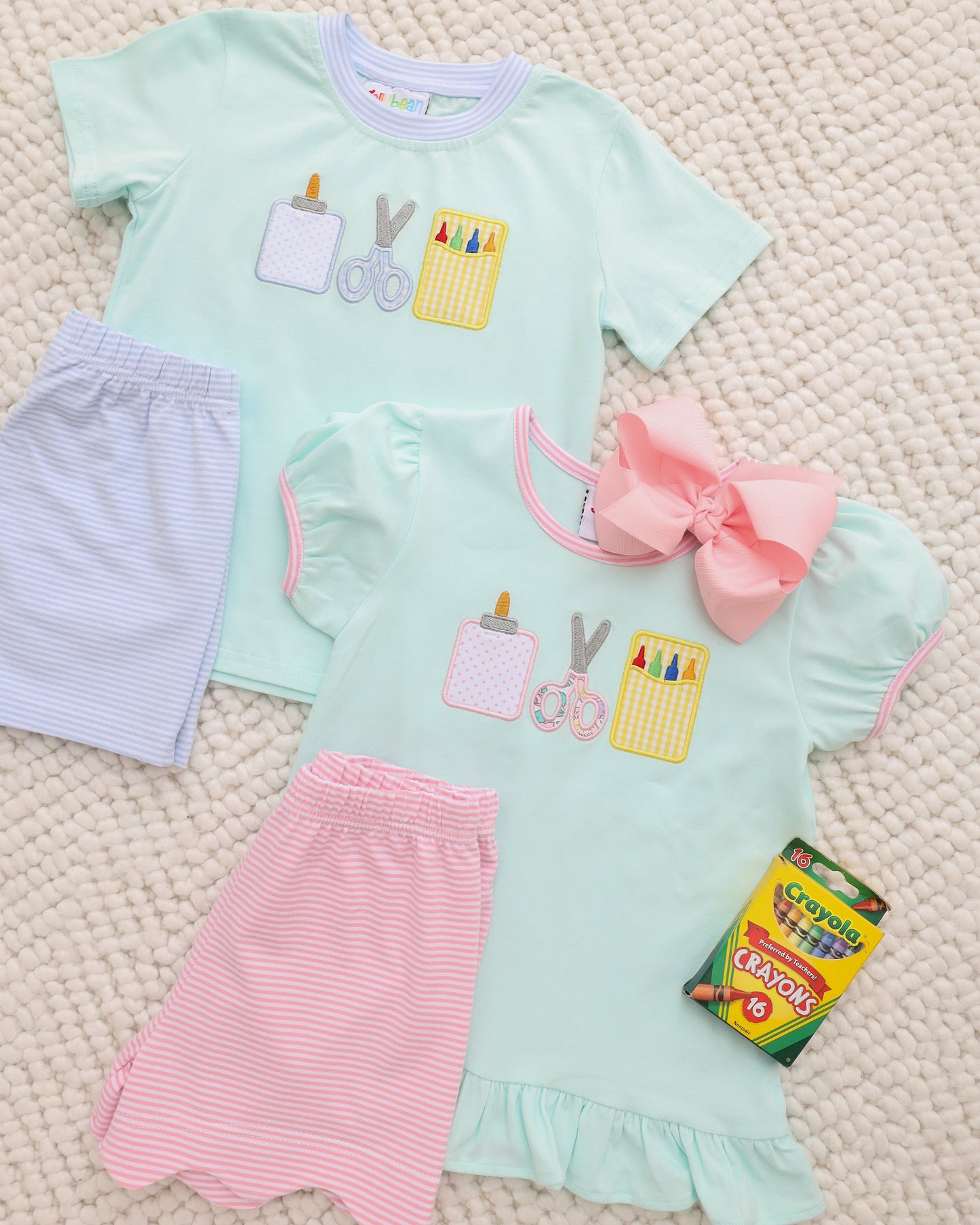Ready, Set, Learn Scallop Short Set