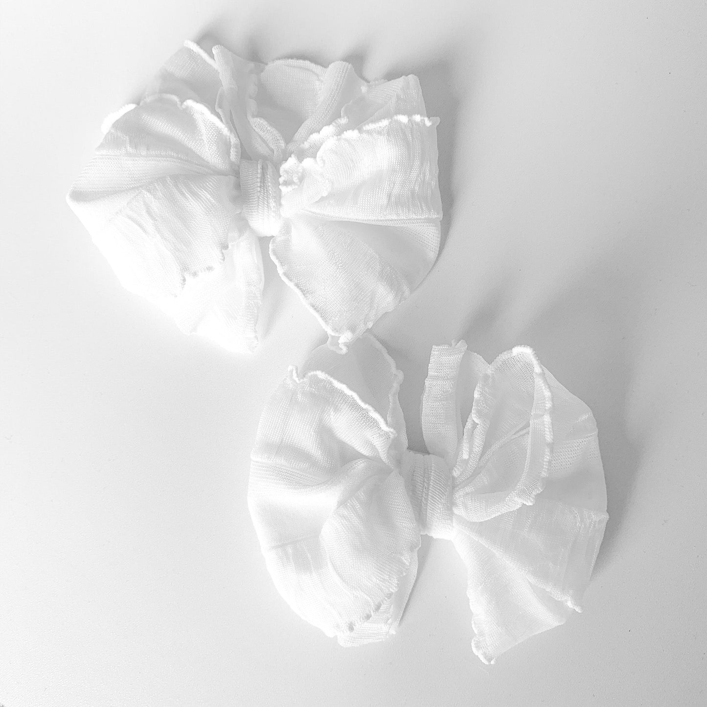 Ruffle Clip | White